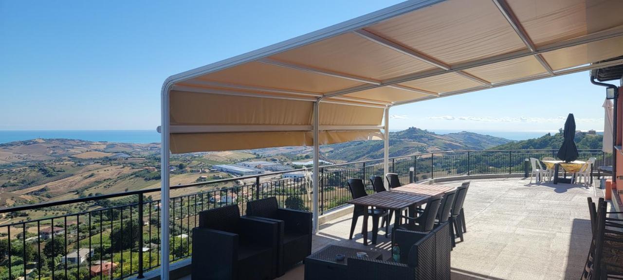 Bed and Breakfast La Terrazza Motta Atri Exterior foto