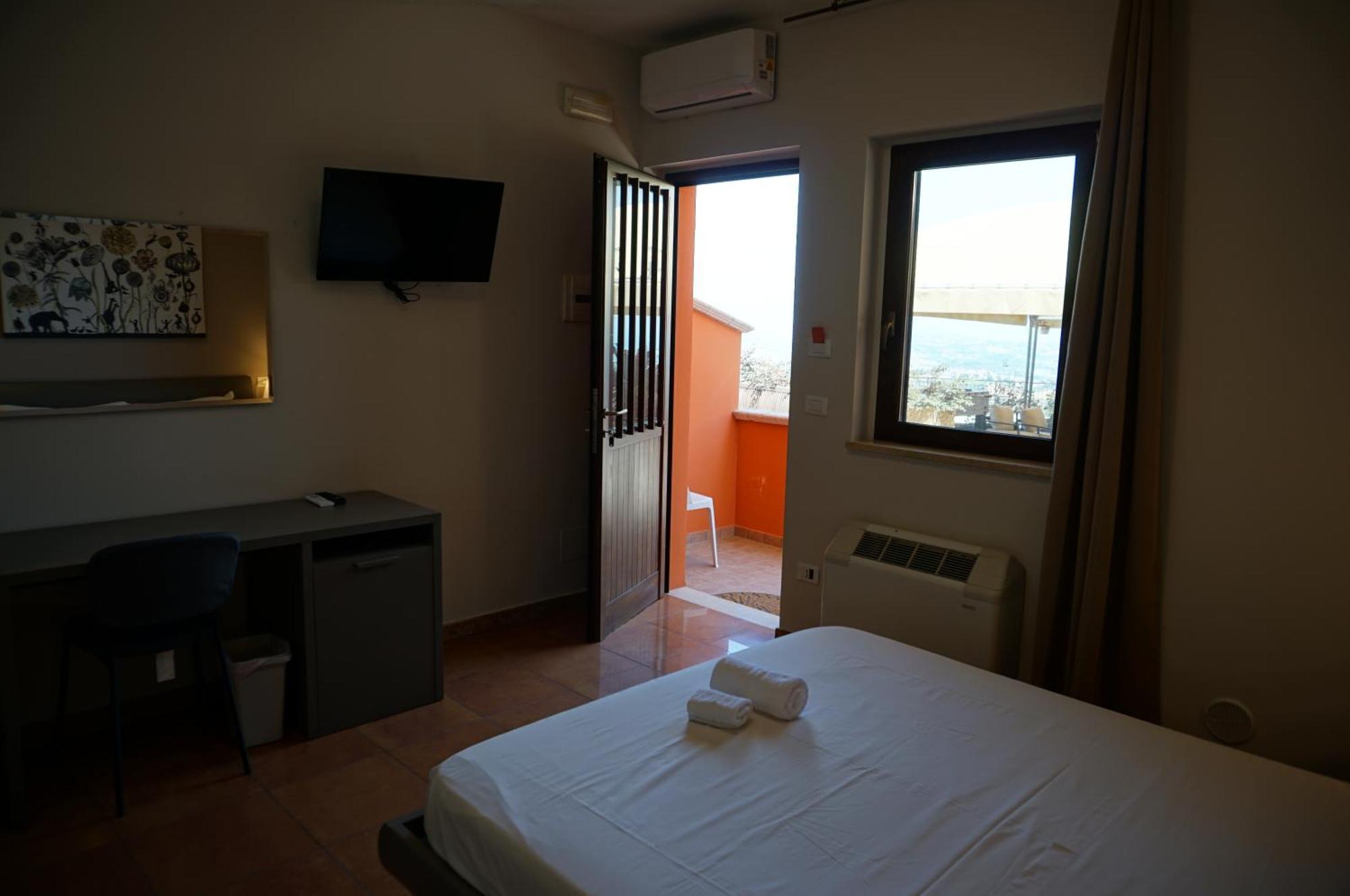 Bed and Breakfast La Terrazza Motta Atri Exterior foto
